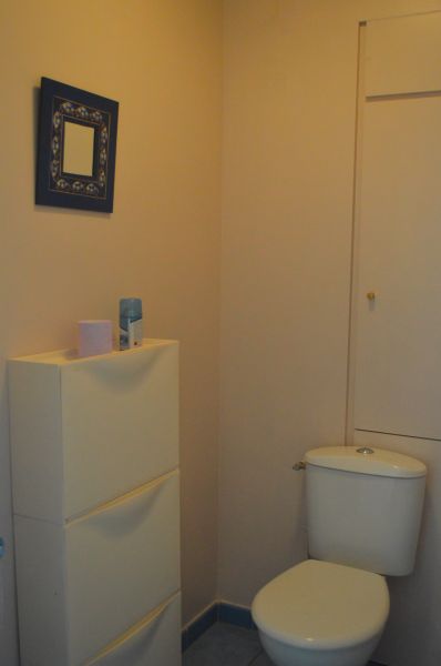 photo 11 Owner direct vacation rental Bray-Dunes appartement Nord-Pas de Calais Nord Bathroom w/toilet only