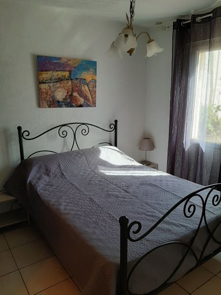 photo 11 Owner direct vacation rental Bandol appartement Provence-Alpes-Cte d'Azur Var bedroom