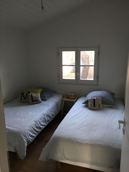 photo 6 Owner direct vacation rental Cap Ferret villa Aquitaine  bedroom 2