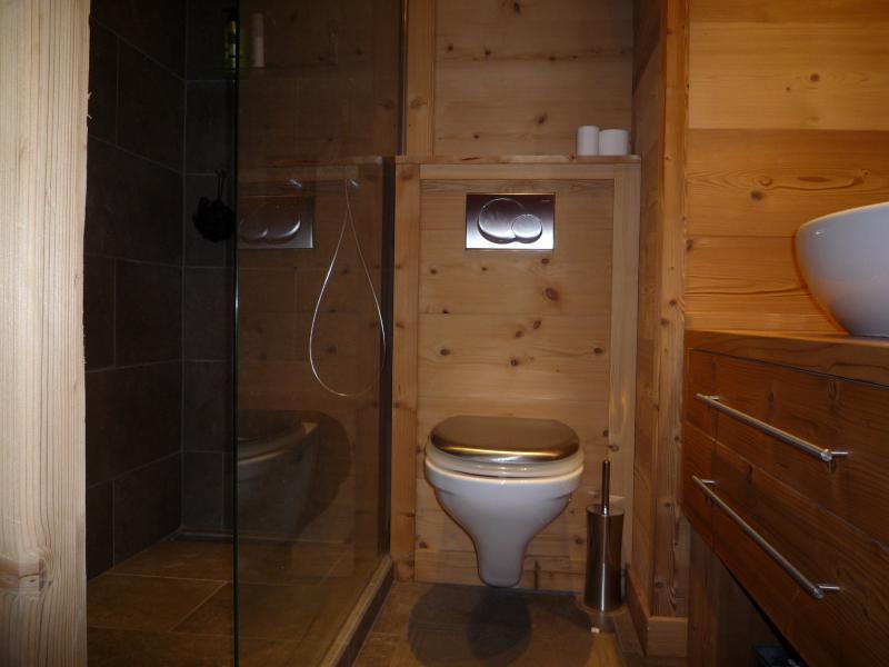 photo 9 Owner direct vacation rental Megve appartement Rhone-Alps Haute-Savoie bathroom 1