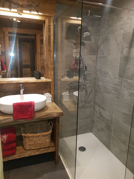 photo 13 Owner direct vacation rental Courchevel appartement Rhone-Alps Savoie bathroom