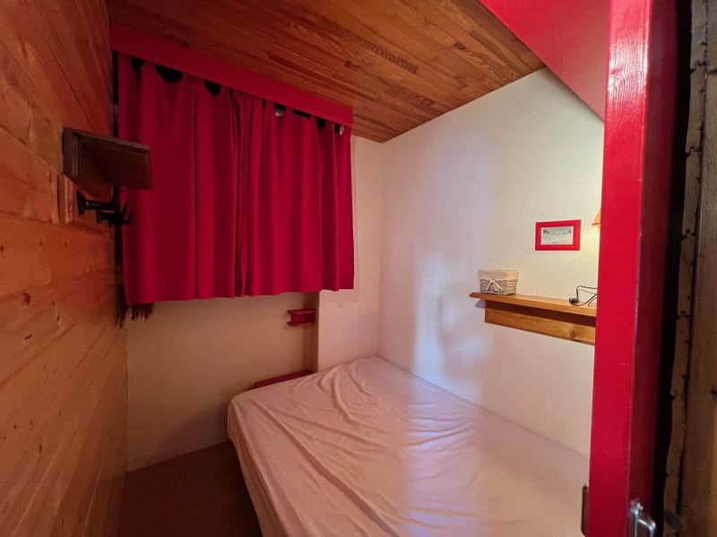 photo 14 Owner direct vacation rental Tignes studio Rhone-Alps Savoie Extra sleeping accommodation 1