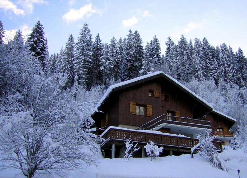 photo 9 Owner direct vacation rental Areches Beaufort studio Rhone-Alps Savoie View of the property from outside