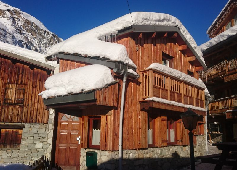 photo 0 Owner direct vacation rental Tignes chalet Rhone-Alps Savoie View of the property from outside