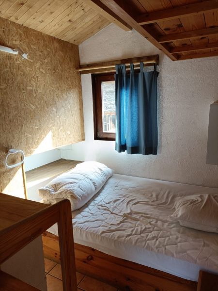 photo 8 Owner direct vacation rental Tignes chalet Rhone-Alps Savoie bedroom 2