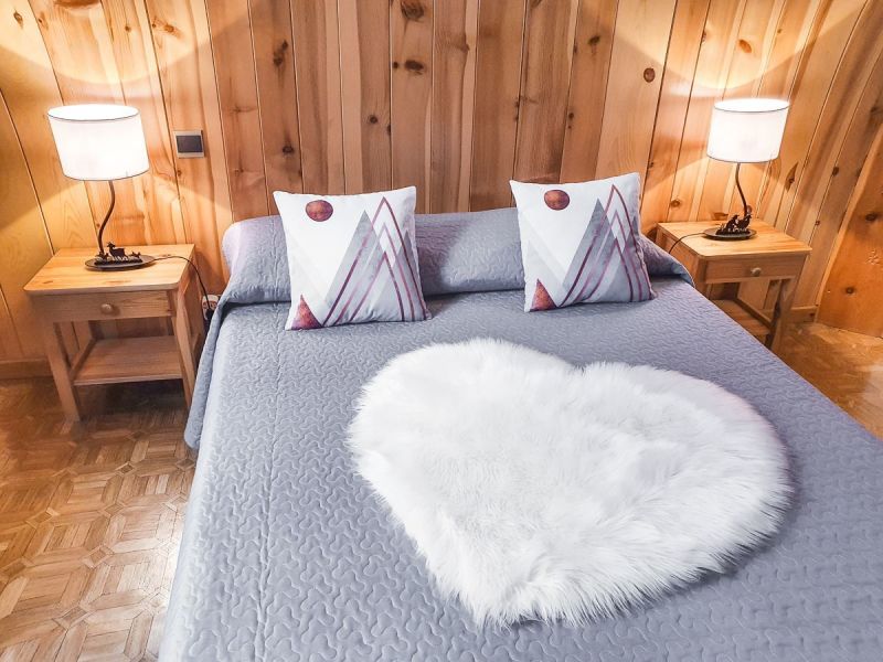 photo 7 Owner direct vacation rental Val Cenis chalet Rhone-Alps Savoie bedroom 2