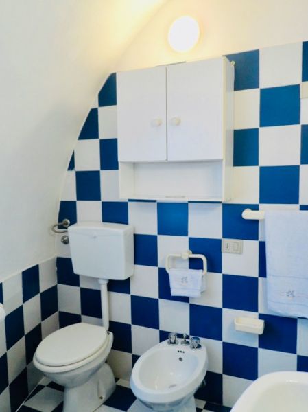 photo 9 Owner direct vacation rental Sciacca bungalow Sicily Agrigento Province bathroom