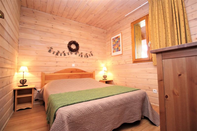 photo 14 Owner direct vacation rental Valfrjus chalet Rhone-Alps Savoie bedroom 1