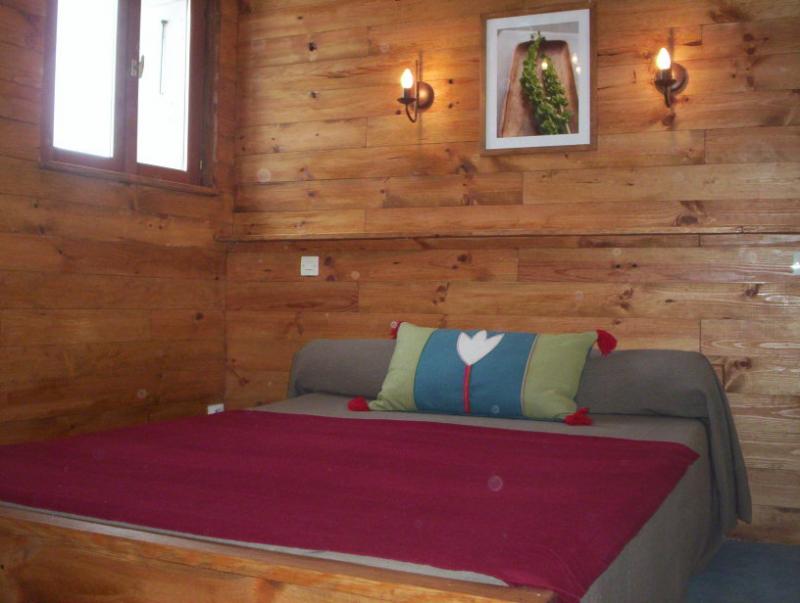 photo 5 Owner direct vacation rental Valloire chalet Rhone-Alps Savoie bedroom 1