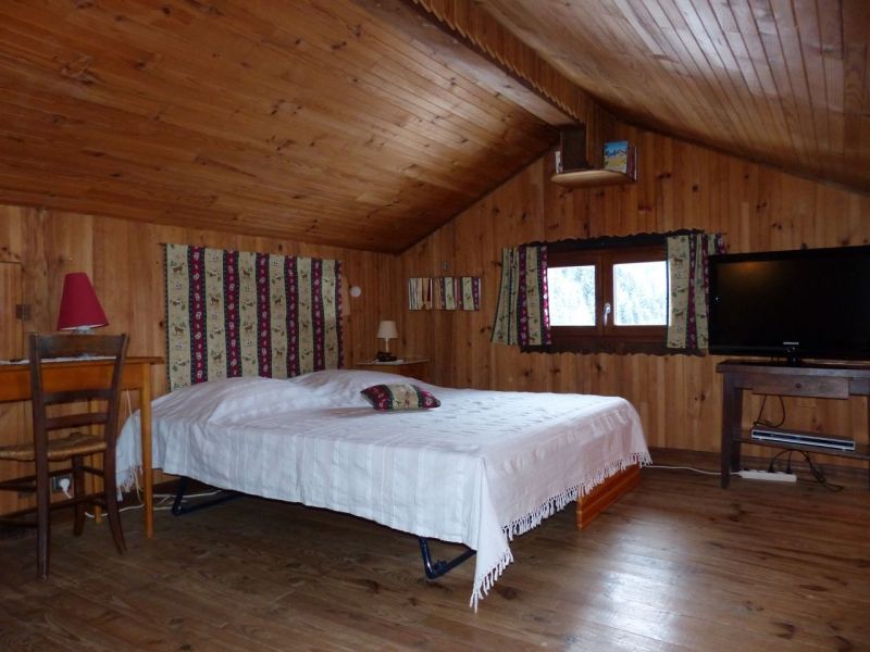 photo 9 Owner direct vacation rental Areches Beaufort chalet Rhone-Alps Savoie bedroom 3