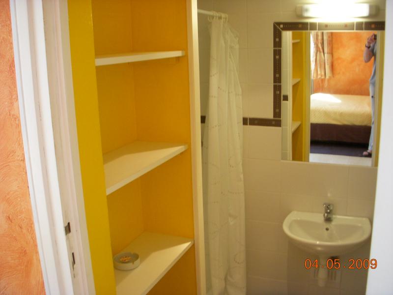 photo 11 Owner direct vacation rental Cassis studio Provence-Alpes-Cte d'Azur Bouches du Rhne Half bath