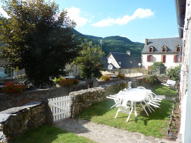 photo 14 Owner direct vacation rental Besse - Super Besse maison Auvergne Puy-de-Dme View of the property from outside