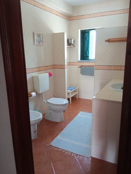 photo 9 Owner direct vacation rental Nisa villa Alentejo  bathroom 1
