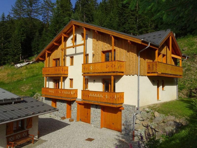 photo 17 Owner direct vacation rental Valfrjus appartement Rhone-Alps Savoie View of the property from outside