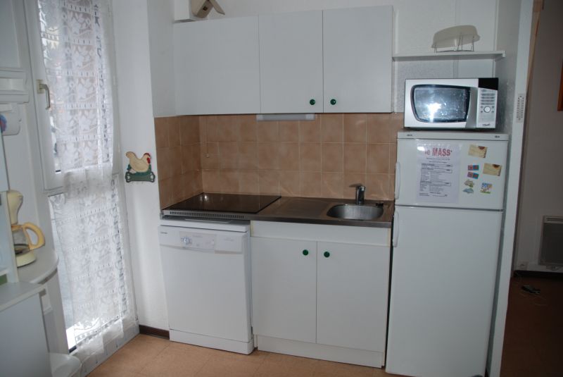 photo 4 Owner direct vacation rental Le Lioran appartement Auvergne Cantal Kitchenette