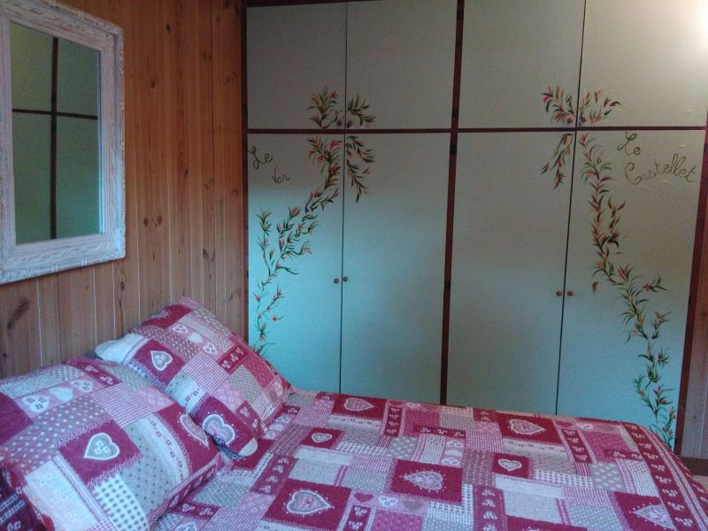 photo 22 Owner direct vacation rental Le Castellet bungalow Provence-Alpes-Cte d'Azur Var bedroom 1