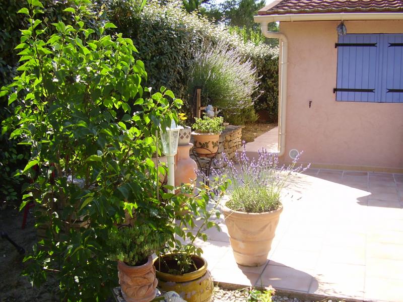 photo 6 Owner direct vacation rental Le Castellet bungalow Provence-Alpes-Cte d'Azur Var View of the property from outside