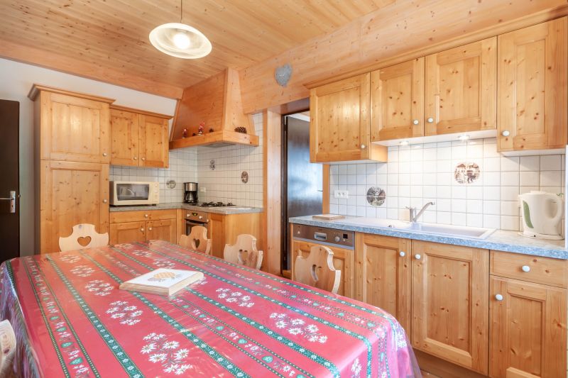 photo 2 Owner direct vacation rental Morzine appartement Rhone-Alps Haute-Savoie Separate kitchen