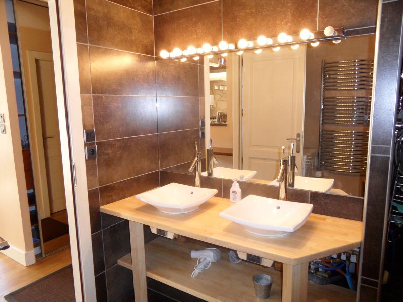 photo 9 Owner direct vacation rental Grardmer appartement Lorraine Vosges bathroom