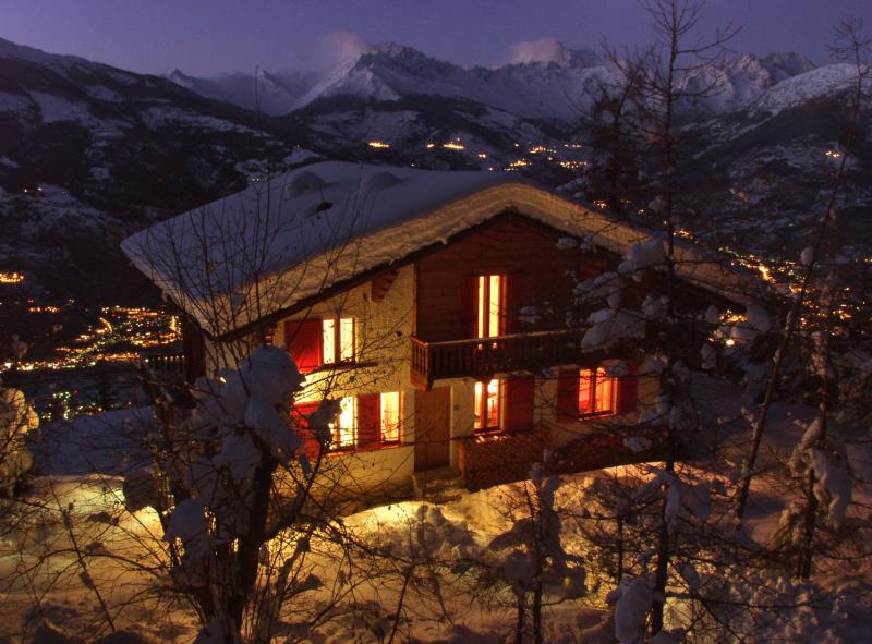 photo 12 Owner direct vacation rental Pila appartement Aosta Valley Aosta Province View of the property from outside