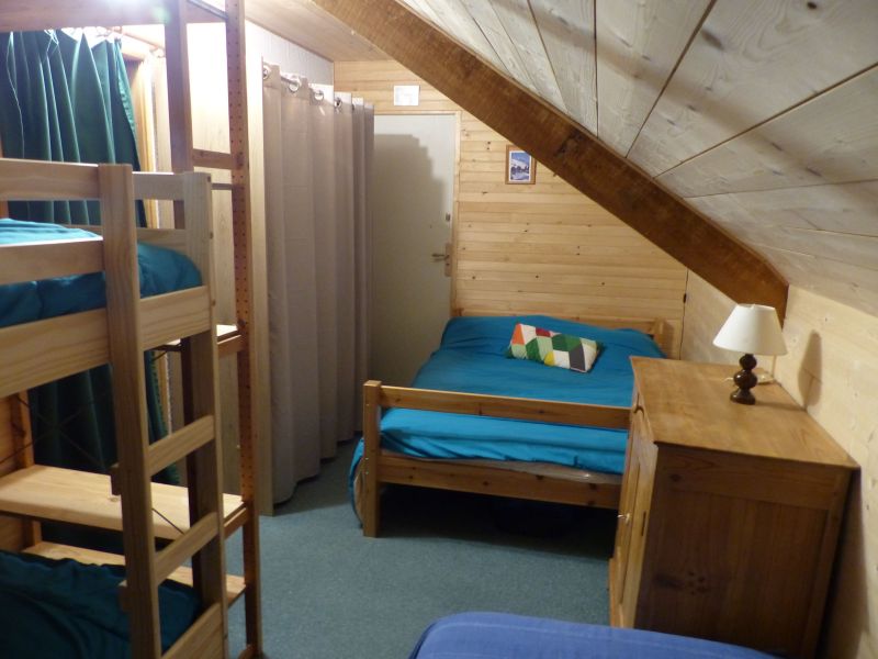 photo 8 Owner direct vacation rental Barges appartement Midi-Pyrnes Hautes-Pyrnes bedroom