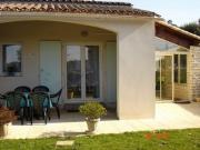 Cte Sauvage swimming pool vacation rentals: appartement # 41833