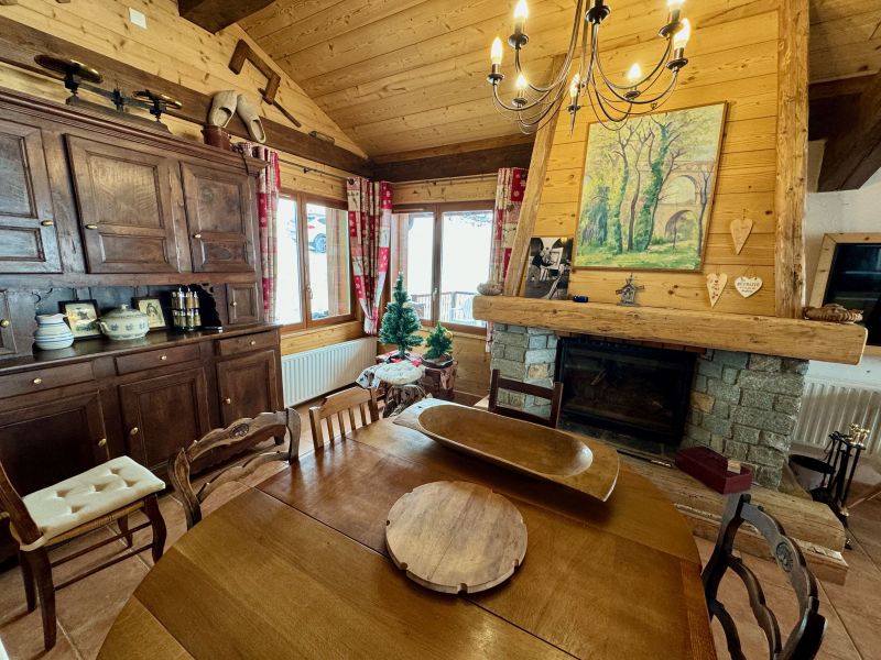 photo 19 Owner direct vacation rental Les Menuires chalet Rhone-Alps Savoie Living room