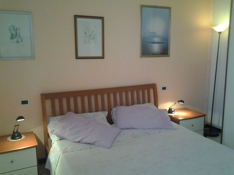 photo 6 Owner direct vacation rental Lazise appartement Veneto Verona Province bedroom 1