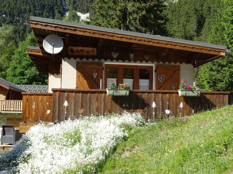 photo 9 Owner direct vacation rental Pralognan la Vanoise chalet Rhone-Alps Savoie View of the property from outside