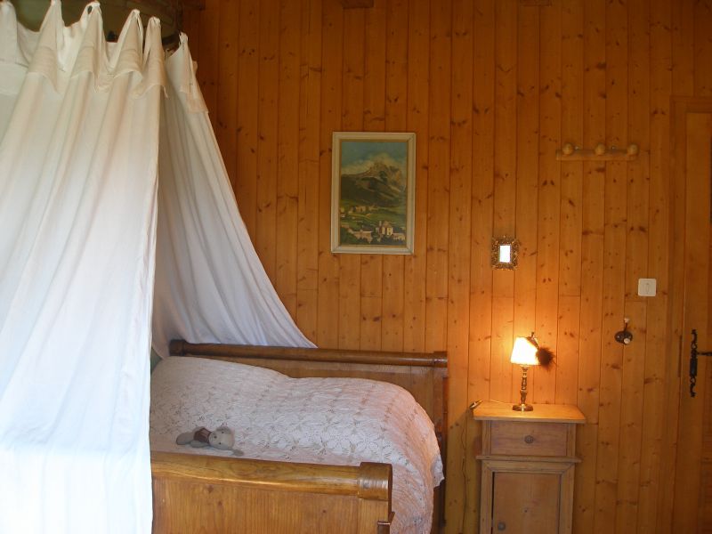 photo 23 Owner direct vacation rental Bernex maison Rhone-Alps Haute-Savoie bedroom 3