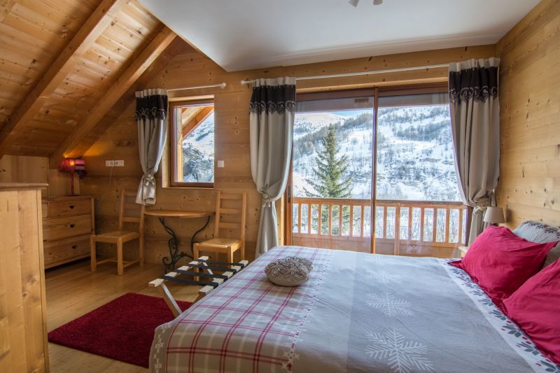 photo 5 Owner direct vacation rental Valloire chalet Rhone-Alps Savoie bedroom 3