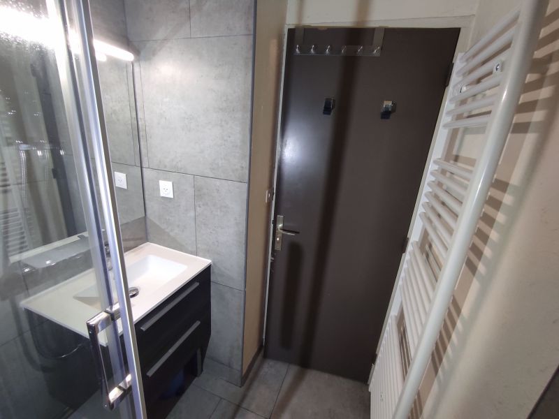 photo 17 Owner direct vacation rental Les 2 Alpes appartement Rhone-Alps Isre bathroom