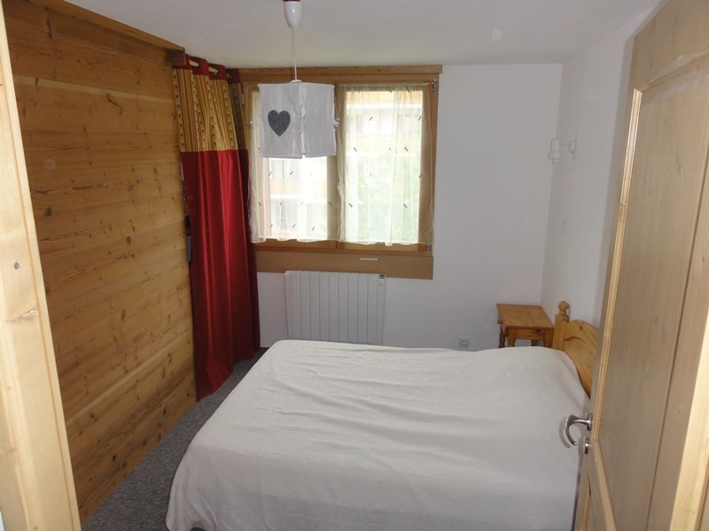 photo 11 Owner direct vacation rental Les 2 Alpes appartement Rhone-Alps Isre bedroom 2