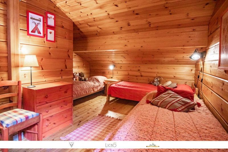 photo 20 Owner direct vacation rental Valfrjus chalet Rhone-Alps Savoie bedroom 4