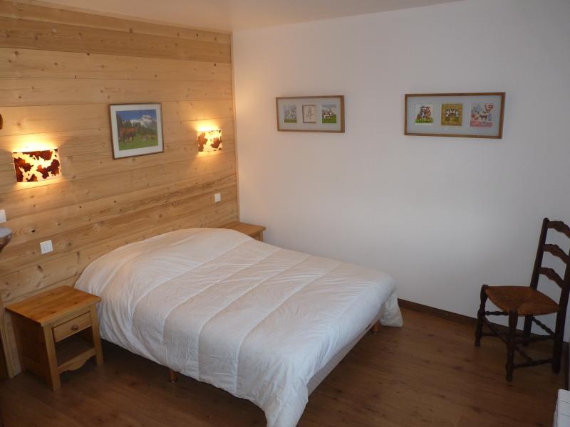 photo 6 Owner direct vacation rental Praz de Lys Sommand appartement Rhone-Alps Haute-Savoie bedroom 1