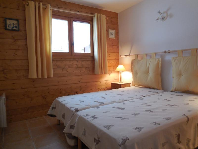 photo 6 Owner direct vacation rental Les Carroz d'Araches appartement Rhone-Alps Haute-Savoie bedroom 2
