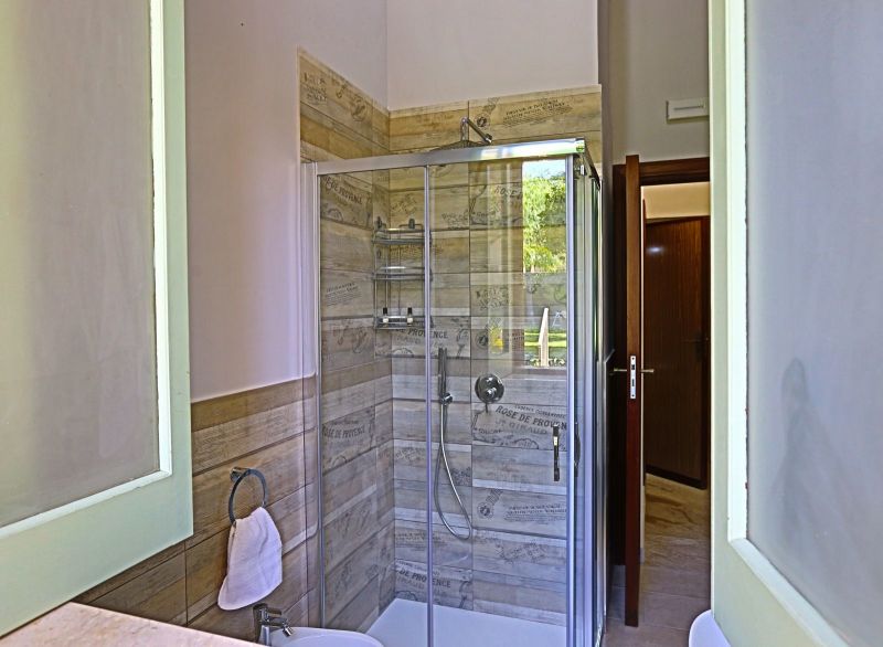 photo 25 Owner direct vacation rental Avola villa Sicily Syracuse Province bathroom 1