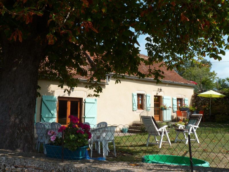 photo 28 Owner direct vacation rental Saint-Cirq-Lapopie maison Midi-Pyrnes Lot View of the property from outside