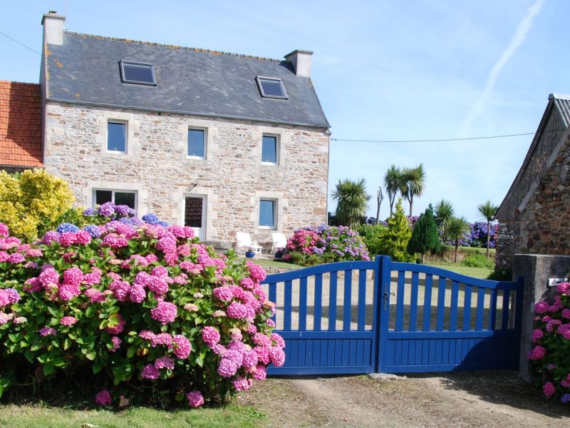 photo 0 Owner direct vacation rental Locquirec maison Brittany Finistre View of the property from outside