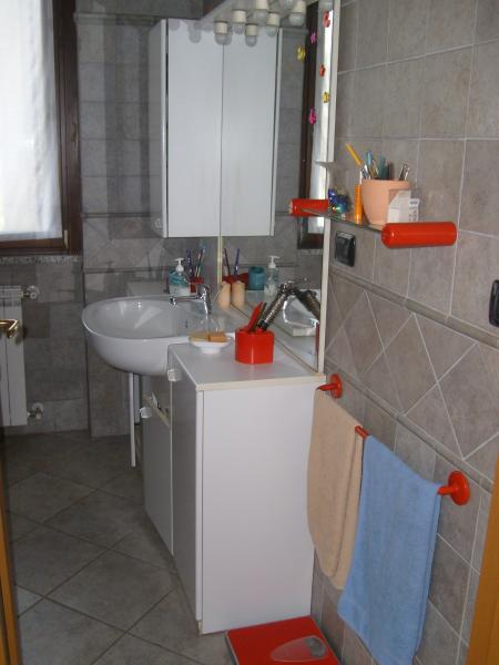 photo 27 Owner direct vacation rental Verbania villa Piedmont Verbano-Cusio-Ossola Province bathroom 2