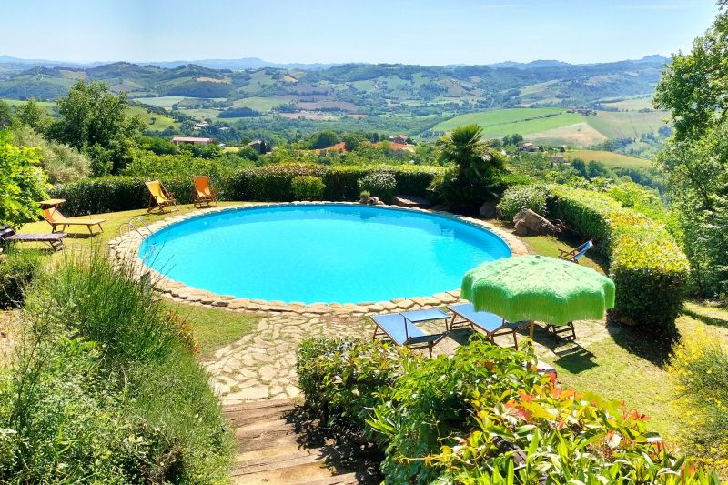 photo 0 Owner direct vacation rental Penna San Giovanni villa Marche Macerata Province Swimming pool