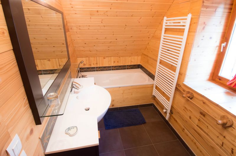 photo 10 Owner direct vacation rental Vaujany appartement Rhone-Alps Isre bathroom 2