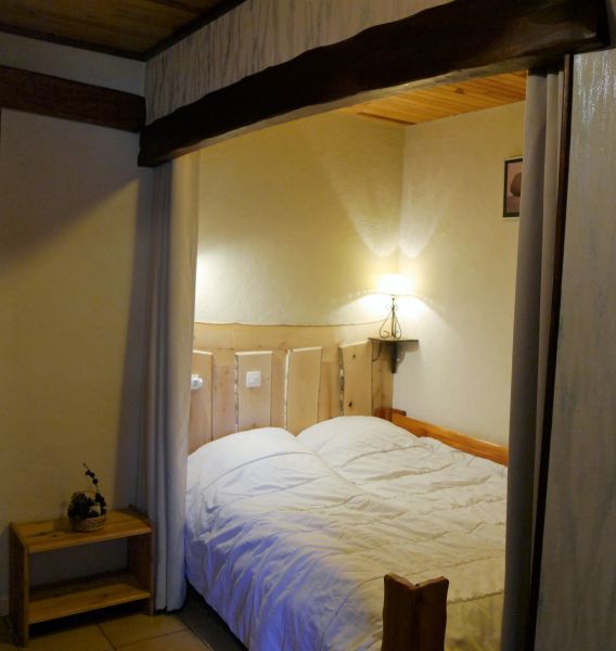 photo 9 Owner direct vacation rental Alpe d'Huez chalet Rhone-Alps Isre Open sleeping nook