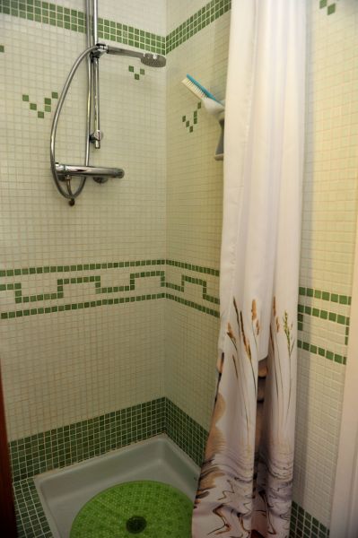 photo 14 Owner direct vacation rental Benissa bungalow Valencian Community Alicante (province of) bathroom