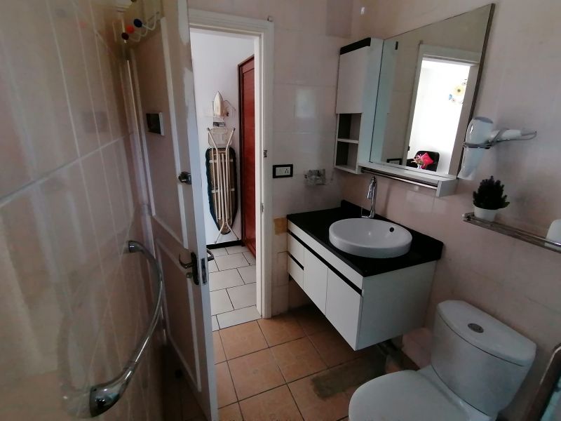 photo 17 Owner direct vacation rental Flic-en-Flac appartement   bathroom 1