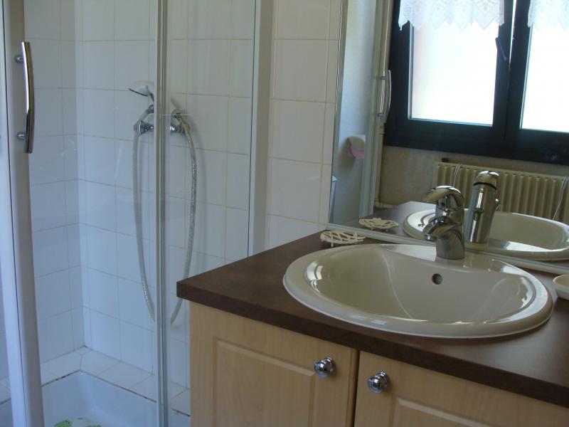 photo 4 Owner direct vacation rental Ceillac en Queyras studio Provence-Alpes-Cte d'Azur Hautes-Alpes bathroom