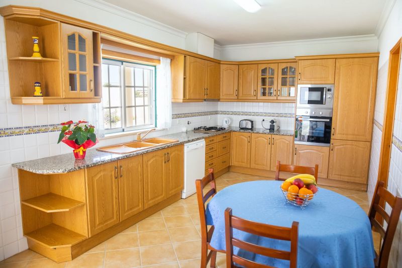 photo 18 Owner direct vacation rental Albufeira villa Algarve  Summer kitchen