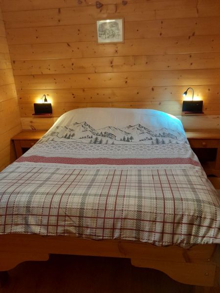 photo 9 Owner direct vacation rental Les Orres chalet Provence-Alpes-Cte d'Azur Hautes-Alpes bedroom