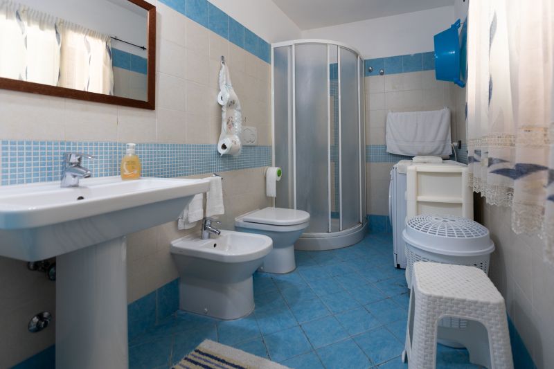 photo 7 Owner direct vacation rental Avola appartement Sicily Syracuse Province bathroom