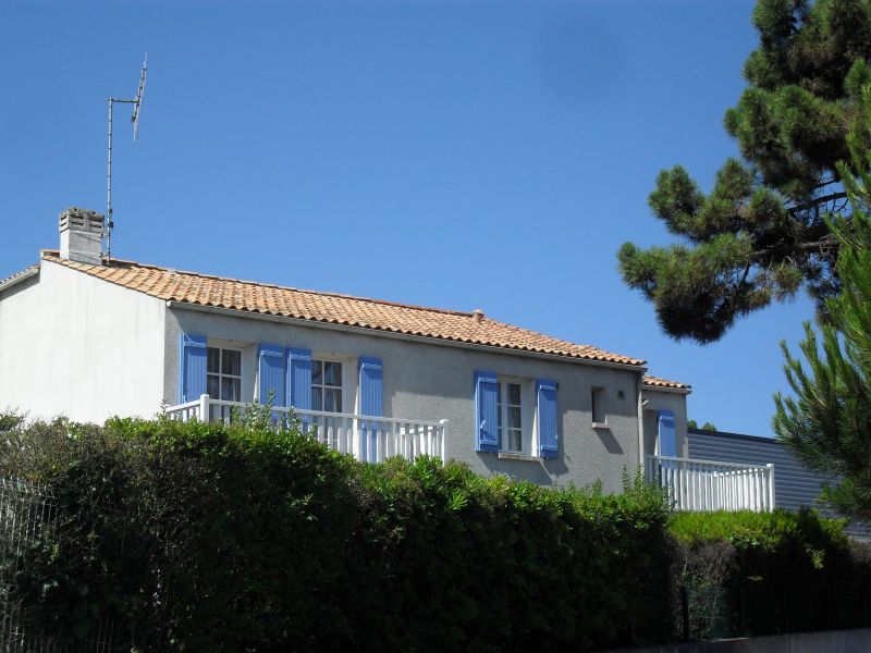 photo 0 Owner direct vacation rental Vaux sur Mer appartement Poitou-Charentes Charente-Maritime View of the property from outside